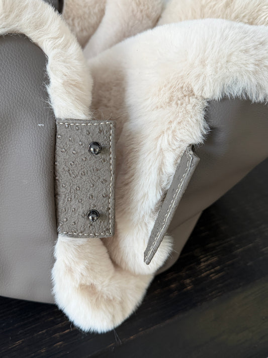 No Limits — dog carrier