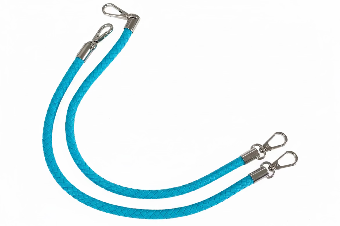 Snap it — braided interchangeable handle