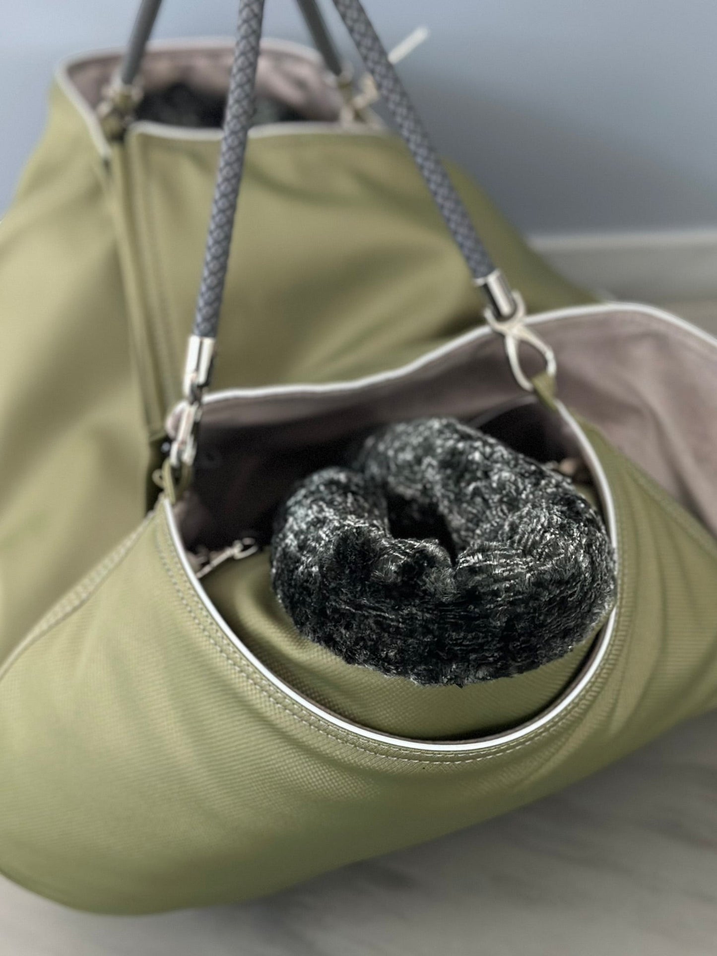 Bolsa de transporte para perros Weekender 4Seasons, verde musgo, M