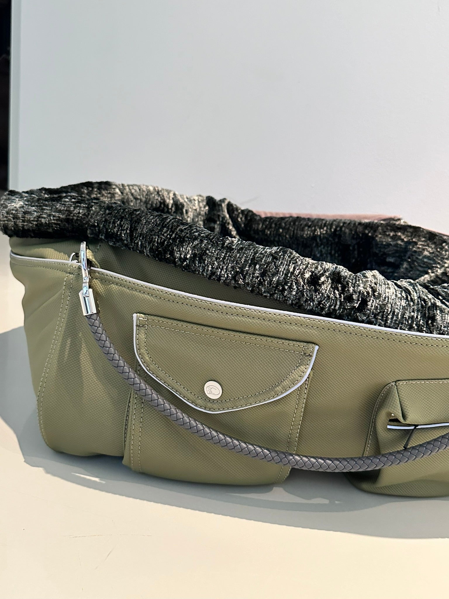 Weekender, moss green, size M