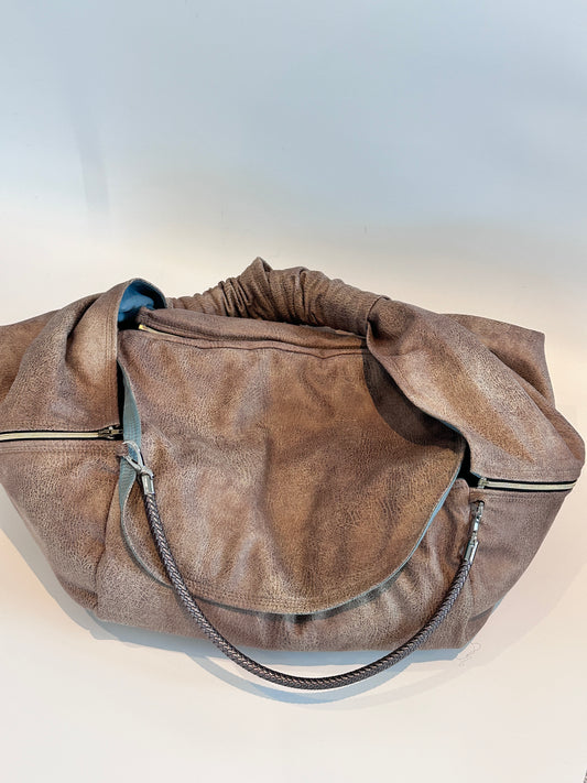 Weekender 4Seasons — Taupe with crossbody strap, size M